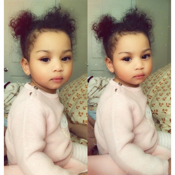 Meet your posher, April! - Picture 2 of 4